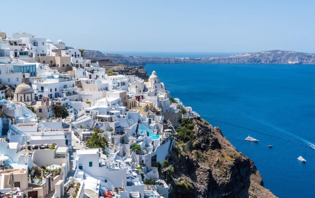 The Greek Digital Nomad Visa was initially unveiled in 2021. It allows remote workers and online entrepreneurs to live and work in Greece for up to 24 months.