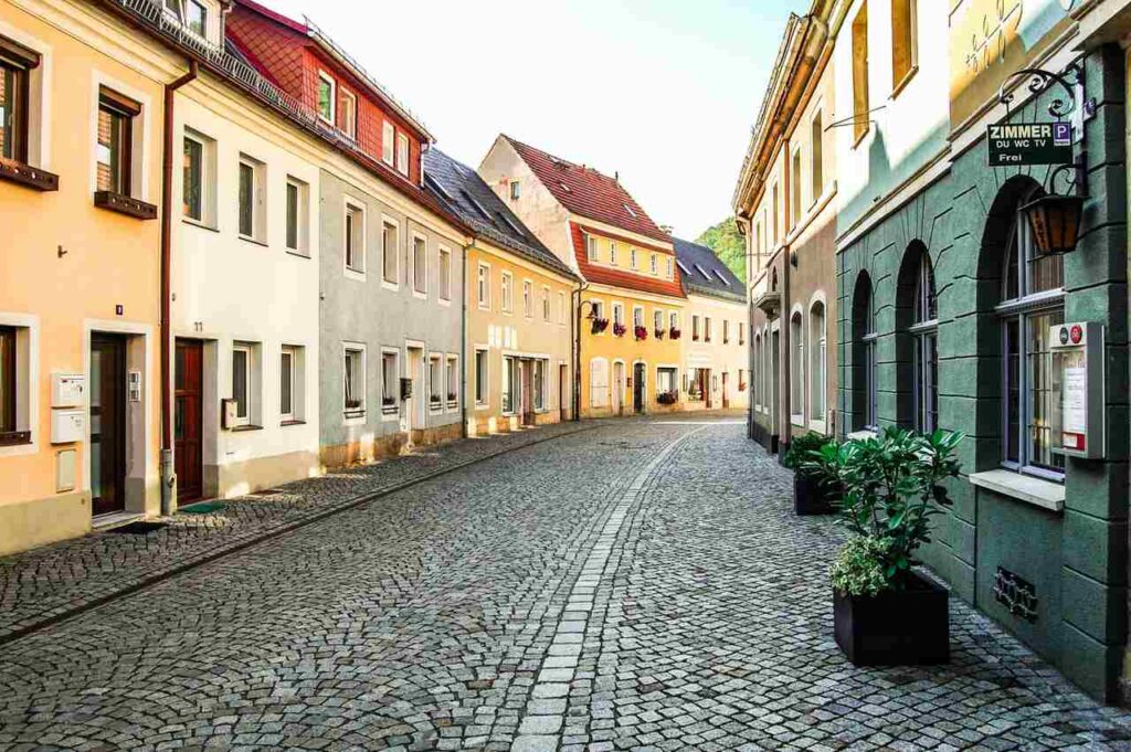 Germany's special Aufenthaltserlaubnis für selbständige Tätigkeit is part of its remote worker visa programs.